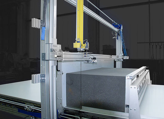 Sponge vertikale gerade große CNC-Schaum-Schneider Siemens Steuerung Drehtisch