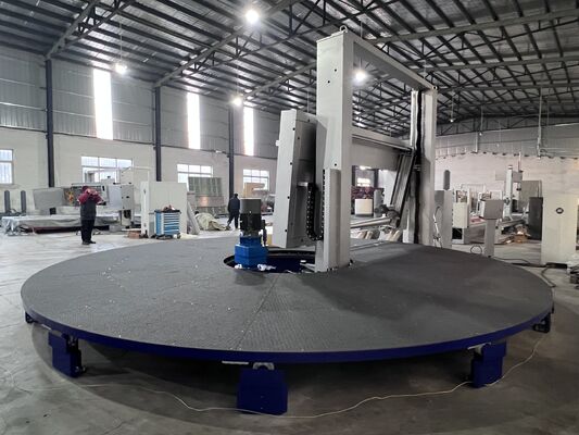 Anti-Verformung Karussell Horizontales Schaumschneider mit Druckwalze für ordentliche Schneidkante