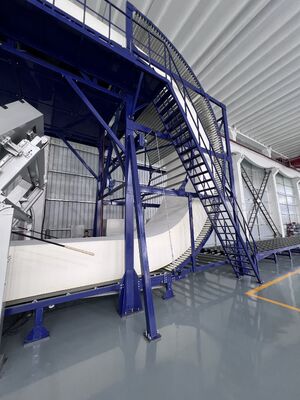 Hochpräzisions-PU-Schaumschneidemaschine mit einer Genauigkeit von 0,6-5 mm ± 0,1 mm und einer Geschwindigkeit von 60-130 m/min für eine Höhe von 1300 mm